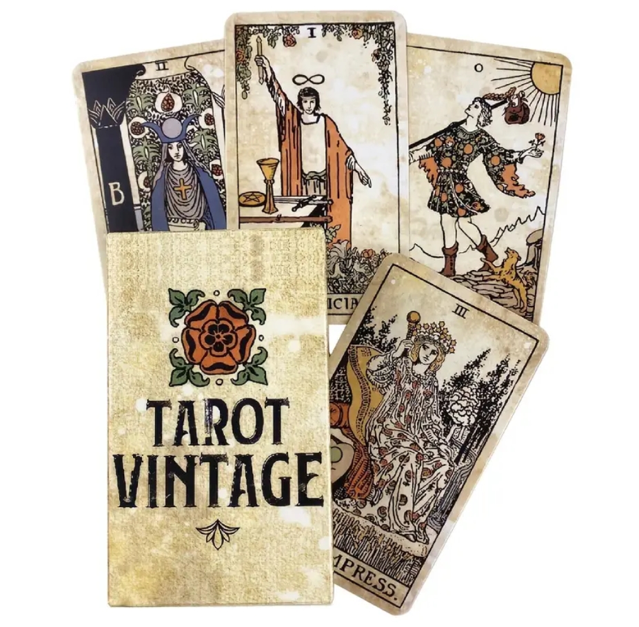 ¡Descubre el Renacimiento del Tarot Vintage en la Era Moderna!  Tradición y Modernidad Unidas 