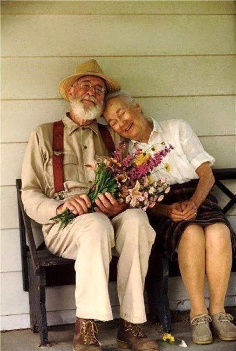 DE ABUELOS Y ABUELAS